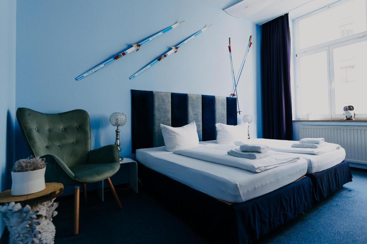 Double Room,1369946774:JPEG